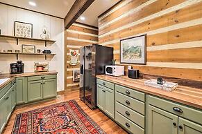 Peaceful Boone Cabin w/ Deck & Forest Views!