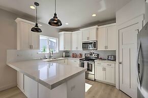 Lovely Vineyard Getaway < 1 Mi to Utah Lake!