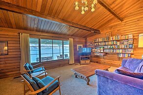 Waterfront Manson Cabin on Lake Chelan w/ Deck!