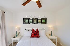Phoenix Home: Golf, Hike, & Explore Downtown!