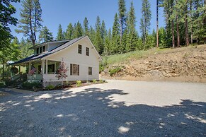 Modern Farmhouse w/ Movie Room - 6 Mi to Lake!