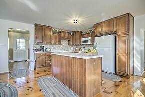 Farmhouse on River, 12 Miles to Liberty Mountain