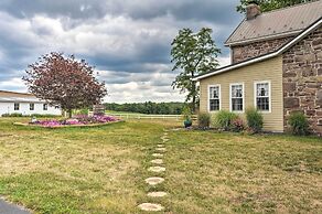 Farmhouse on River, 12 Miles to Liberty Mountain