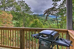 Serene Escape w/ Mountain Views, Near Dtwn!