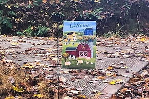 Serene Escape w/ Mountain Views, Near Dtwn!