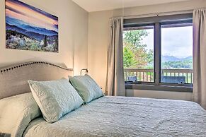 Serene Escape w/ Mountain Views, Near Dtwn!
