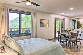 Serene Escape w/ Mountain Views, Near Dtwn!
