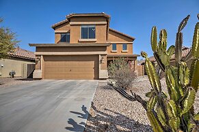 Maricopa Home w/ Outdoor Seating, 2 Mi to Golf!