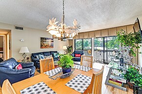 Lakeview Condo w/ Resort Pool: 2 Miles to Golf!