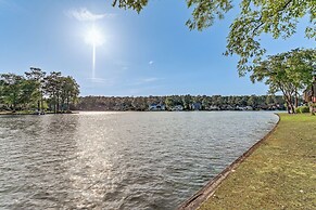 Lakeview Condo w/ Resort Pool: 2 Miles to Golf!