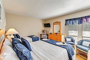 Lakeview Condo w/ Resort Pool: 2 Miles to Golf!