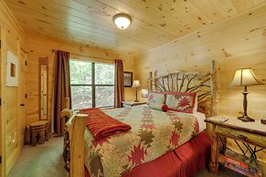 Cozy Bryson City Cabin w/ Mountain Views!