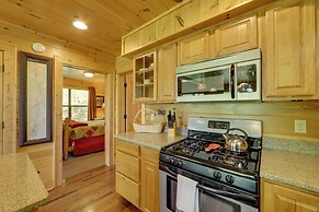 Cozy Bryson City Cabin w/ Mountain Views!