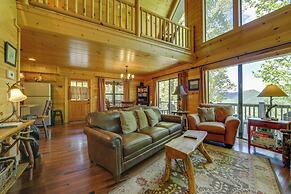 Cozy Bryson City Cabin w/ Mountain Views!