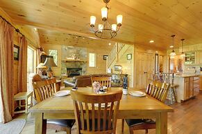 Cozy Bryson City Cabin w/ Mountain Views!