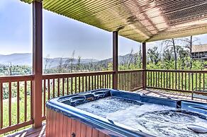 Mountain-view Gatlinburg Cabin w/ Private Hot Tub!