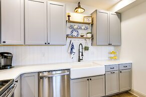 Waterfront Maryland Vacation Home: Private Beach!