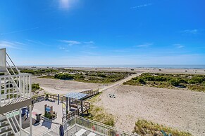 Sun-soaked Wildwood Getaway, 6 Mi to Cape May!