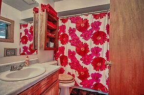 Riverfront Getaway w/ Treehouse, Fire Pit & Deck!