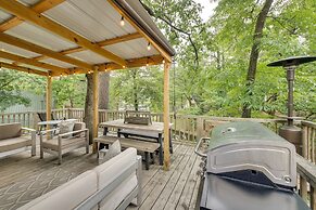 Lake Hamilton Cabin: Boating Getaway!
