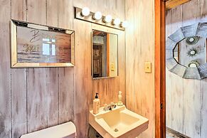 Lake Hamilton Cabin: Boating Getaway!