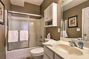 Lakefront Balcony + Pool Access: Camdenton Condo