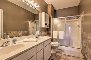 Lakefront Balcony + Pool Access: Camdenton Condo