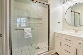 Steps to Sand: Hilton Head Retreat w/ Pool Access!