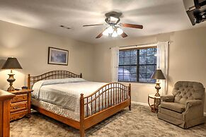 Creekfront Cabin Near Chattanooga w/ Hot Tub!