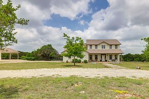 'fox Ridge Farmhouse' - Hill Country Getaway!