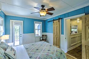 Crystal Lake Cottage: Kayaks & Fire Pit!