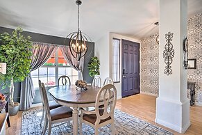Elegant Peoria Home: Pool, Putting Green, Fire Pit