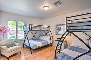 Elegant Peoria Home: Pool, Putting Green, Fire Pit