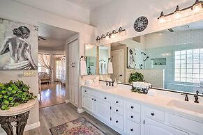 Elegant Peoria Home: Pool, Putting Green, Fire Pit