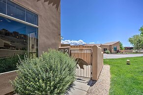 Moab Townhome w/ Pool Access + Stunning Mtn Views!