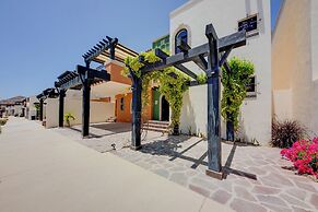 Casa Verde in Cabo San Lucas - 3 Mi to Marina!