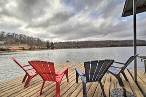 'waters Edge': Home on Shore of Beaver Lake!