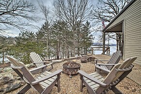 'waters Edge': Home on Shore of Beaver Lake!