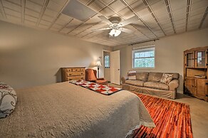 'waters Edge': Home on Shore of Beaver Lake!
