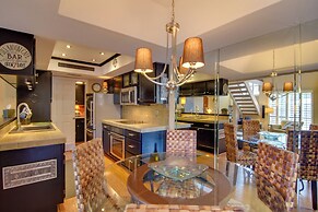 Centrally Located Escape w/ Pool Access in Phoenix