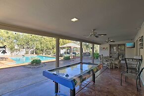 Game Room, Fire Pit & Putting Green: Glendale Home