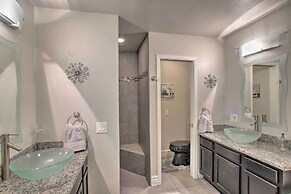 Game Room, Fire Pit & Putting Green: Glendale Home