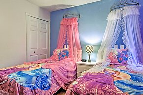 14 Mi to Disney Parks: Spacious Kissimmee Home