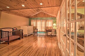 Tranquil Smoky Mountain Cabin w/ Porch & Fire Pit