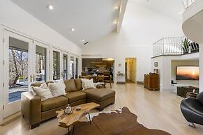 Catskill Getaway on 6 Acres With Swimming Pond!