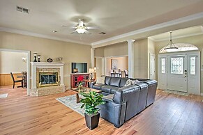 Large Waterfront Lake Palestine Home w/ Deck, Dock