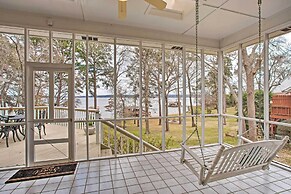 Large Waterfront Lake Palestine Home w/ Deck, Dock