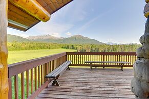 Legacy Mountain Lodge on 40-acre Ranch w/ Views!