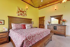 Legacy Mountain Lodge on 40-acre Ranch w/ Views!