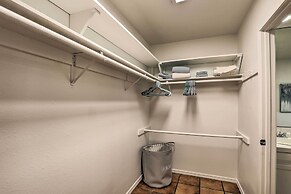 Tucson Townhome w/ Private Patio & Mtn Views!